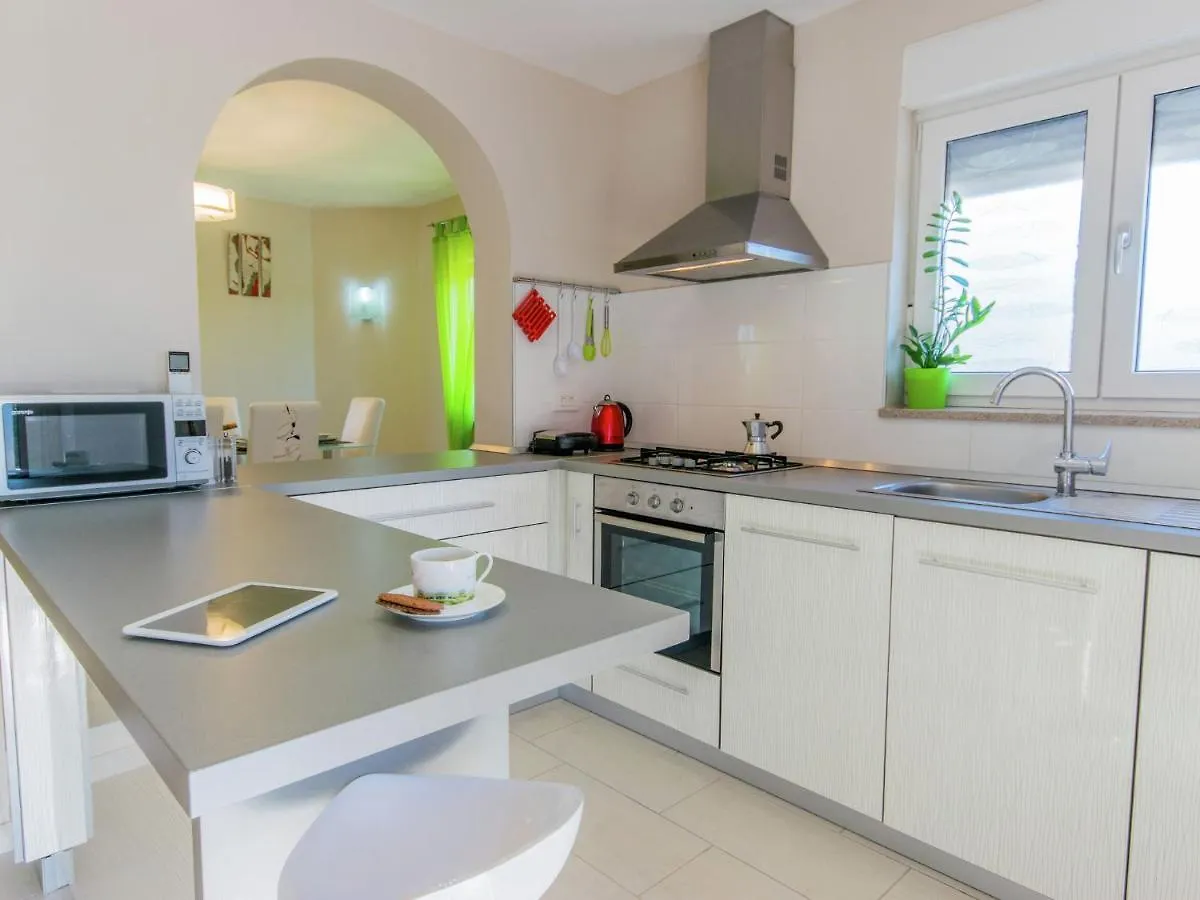 Comfortable Villa In Пула 0*,